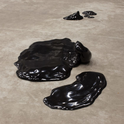 Czernie, poliester, 2015, Black thing, polyester fot. Krzysztof Kurowicz(4)